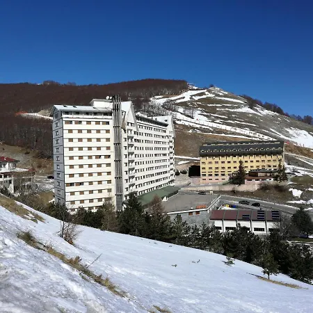 Castel Di Sangro - Chalet A Pochi Minuti Di Auto Dalle Piste Immerso Nel Verde Extérieur photo