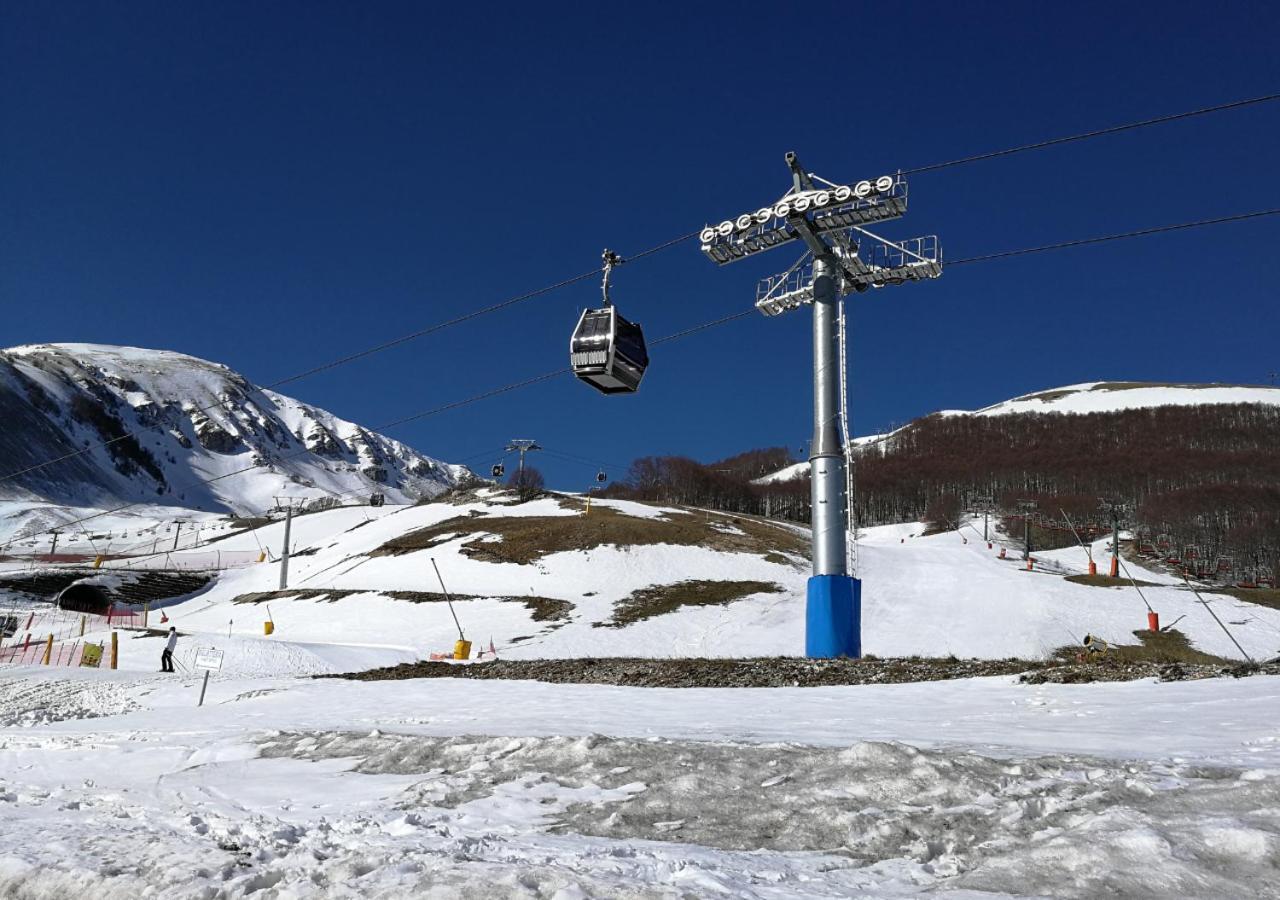 - A Pochi Minuti Di Auto Dalle Piste Immerso Nel *